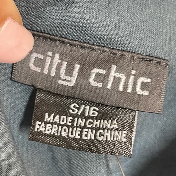 NEW City Chic Jumpsuit Women's Size 16 Green Fresh Field Floral Off The Shoulder - Picture 9 of 9